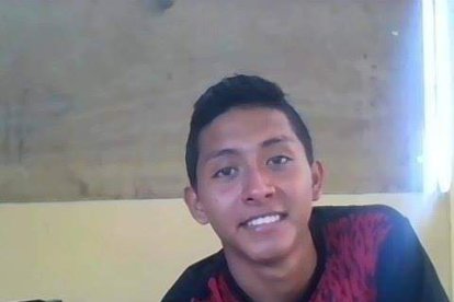 Jhonny Llerena es el joven hallado muerto en la isla Trinitaria.