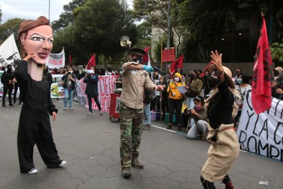 Se realizaron performances como protesta a las acciones del Estado.