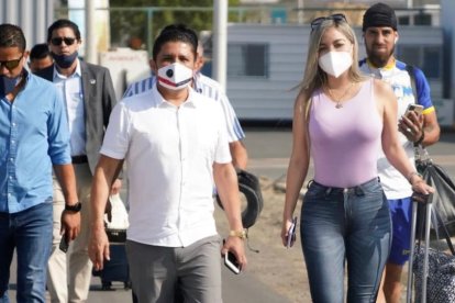 Gianella Costábalos no se pierde un solo duelo de Delfín.