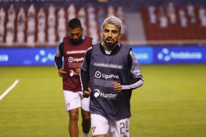 Adolfo Muñoz se sumó a las bajas que tienen los albos para el cierre de la segunda fase.