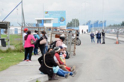Familiares de los reclusos tienen miedo que se arme otro amotinamiento.