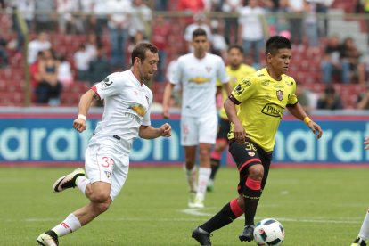 (19/10/2016) En la fecha 14 de la segunda  etapa, los guayacos sacaron un empate (1-1) a los quiteños, a pesar de que Pedro Pablo Velasco fue expulsado en el primer tiempo. 






Agencia(ag-extra ag-expreso ag-quito)