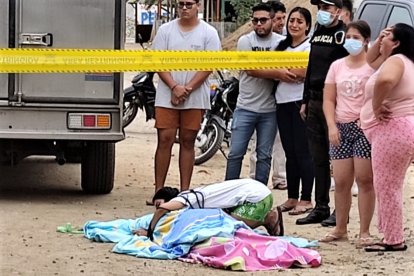 Allegados a las víctimas vivieron momentos dolorosos.