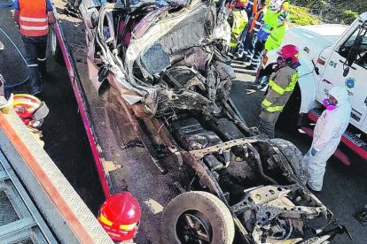 Un camión aplastó a una camioneta, matando a cinco ocupantes, en Latacunga, en noviembre.