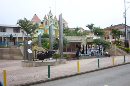 Zumba, la cabecera cantonal, y cinco parroquias rurales conforman Chinchipe.