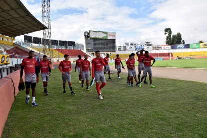 Los jugadores se encontraron este jueves con el entrenador Guillermo Duró.