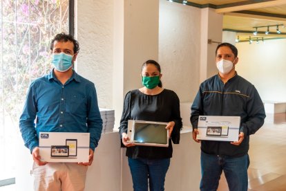 Las tablets donadas.