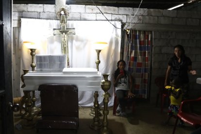 El velatorio del menor no solo trajo dolor, también movió a familiares y vecinos a exigir obras a las autoridades.