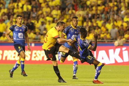 En la Noche Amarilla de 2020 el italiano Alessandro Del Piero vistió la camiseta de Barcelona.