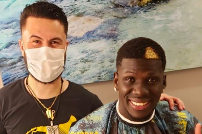 Monroy reveló que tuvo serios problemas, al momento de cortarle el cabello a Sergio Quinteros