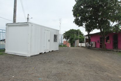 En este contenedor se habilitará una unidad policial en el transcurso de este mes.