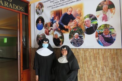 Religiosas católicas que regentan el Hogar de Ancianos Desamparados.