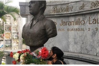 Debido a la pandemia y a las restricciones del COE este año no se realizó la acostumbrada visita de artistas , familiares y cantantes, a la tumba del Ruiseñor de América