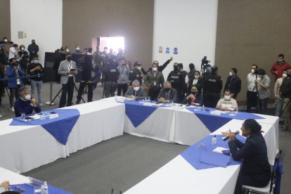 Yaku Pérez y Guillermo Lasso, en reunión.
