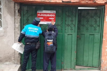 La casa fue clausurada por no cumplir con los permisos necesarios.