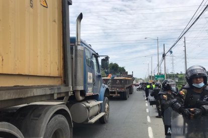 Así luce la vía en estos momentos.