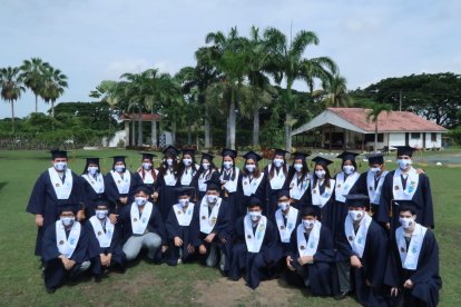 La promoción 31 está conformada por 28 nuevos bachilleres.