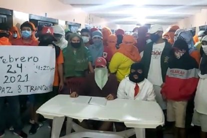 Los reos se mostraban organizados y contaban con logística para realizar sus conferencias, que luego se harían virales.