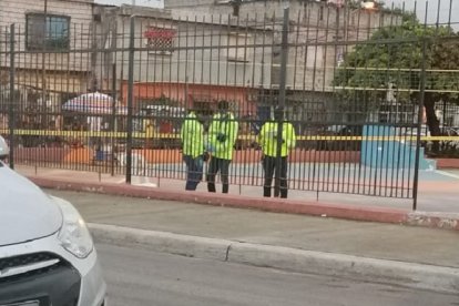 En la cooperativa Casitas del Guasmo, cerca de una UPC, fue asesinado un hombre.