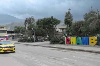 El nombre de la ciudad está acompañado con una representación del apelativo brujos.