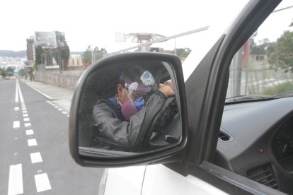 Sixto ha buscado algunos ‘cachuelos’ como conductor, pero no ha conseguido nada fijo.