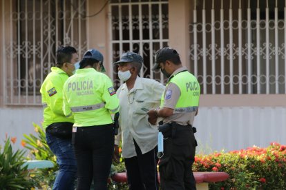 Aterrado estaba el cuidador de carros que encontró los restos.