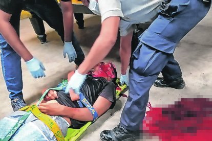 Un joven fue disparado dentro de un billar, donde también resultó herido un amigo del fallecido.