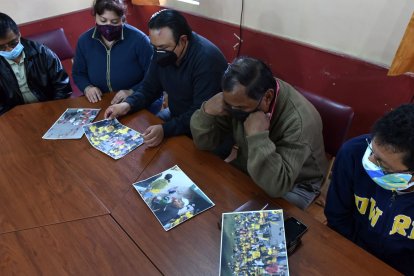 Los directivos de la asociación miran con nostalgia sus actividades antes de la pandemia.