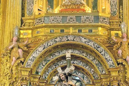 En San  Francisco se prepara la imagen que hará el sobrevuelo por la ciudad.