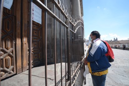 Álex Morocho fue a San Francisco a rezar.