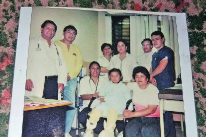 Día en el que Brillyth dejó el hospital. Su familia estaba emocionada por su regreso a casa.
