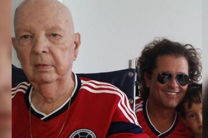 Carlos Vives con su papá.