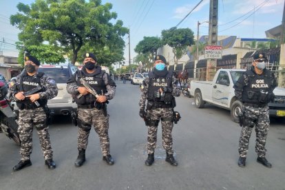 El control de seguridad en la Delegación Electoral del Guayas y los recintos de votación no tuvo contratiempos.