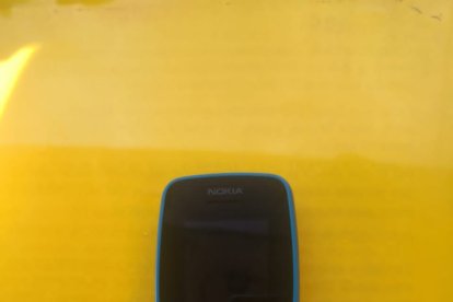 Desde este teléfono la mujer habría enviado los mensajes.