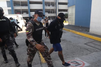 Los presuntos involucrados en el asesinato del presentador acudieron al Cuartel Modelo para rendir su versión.