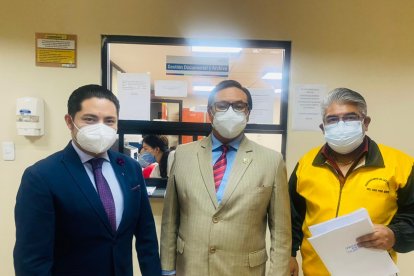 El 20 de abril, el colectivo Quito Unido reinició el pedido luego de que lo suspendieran por presentarse inconsistencias.