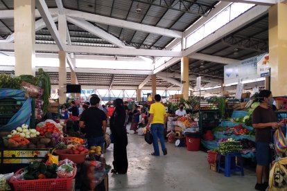 En la sección de verduras, ubicado en el segundo piso hay más espacios abiertos.