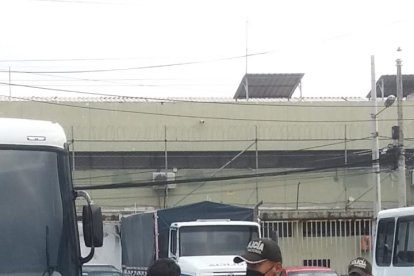 Uno de los cinco sospechosos del robo fue atrapado por la Policía.