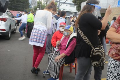 Lo que la gente criticaba es que no hubo organización en la parte externa del lugar.