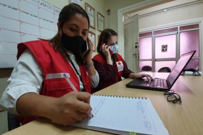 teleasistencia para la contención emocional abrió la Cruz Roja en Guayaquil a fines de 2020.