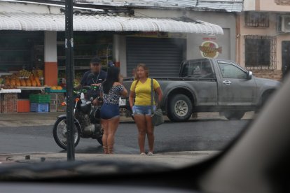 Las chicas rotan y están ubicadas durante el día, en la noche ya no están.