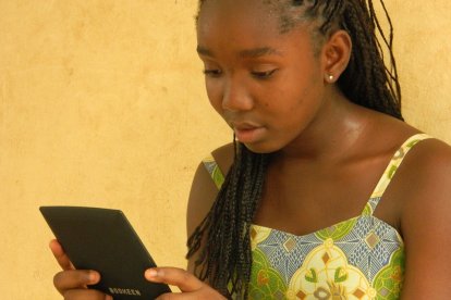 Los niños son más inquietos, los adolescentes se distraen más con videojuegos o música.