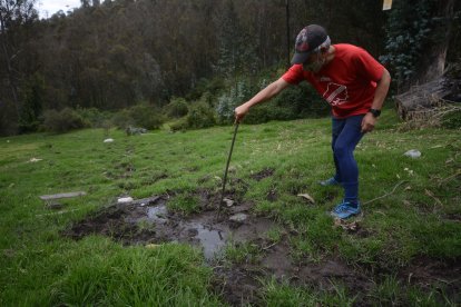 Otro de los problemas de la zona son los pantanos de aguas negras que se forman por otros asentamientos.