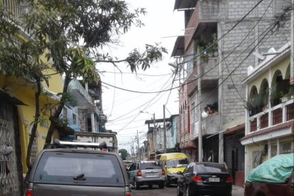 Las hermanas estaban en esta calle del sur porteño, cuando fueron heridas de bala.