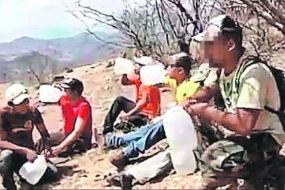 Carlitos lleva a los ecuatorianos por tres rutas. El cruce depende hasta del clima.