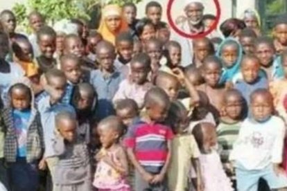 Nyandoro (círculo) dice que todas sus novias están extremadamente felices con sus vidas y que al menos dos están embarazadas.