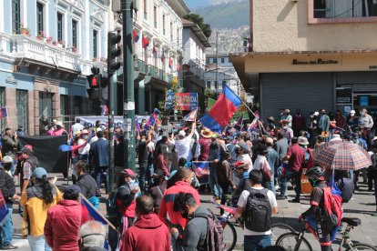 Otro grupo de personas apelaba por la remoción del cargo.