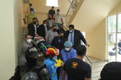 El fiscal Luis Machado presentó un quebranto en su salud durante la audiencia.