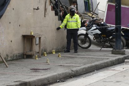 En la escena, los agentes recogieron once indicios de balas.