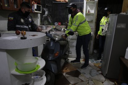 La Policía halló varias motocicletas que aparentemente fueron robadas.